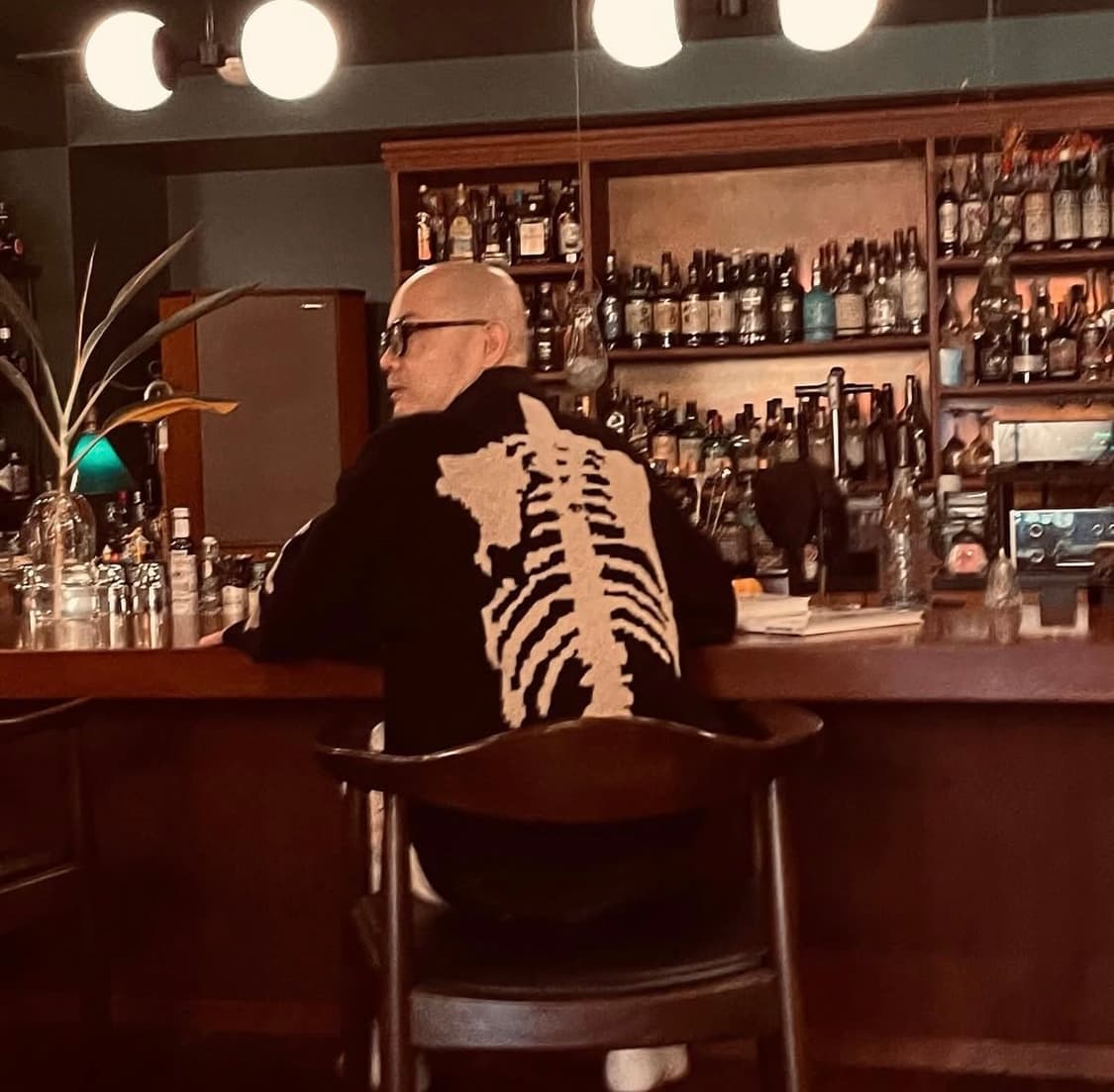 캐피탈 울 본 스웨터 상품이미지1