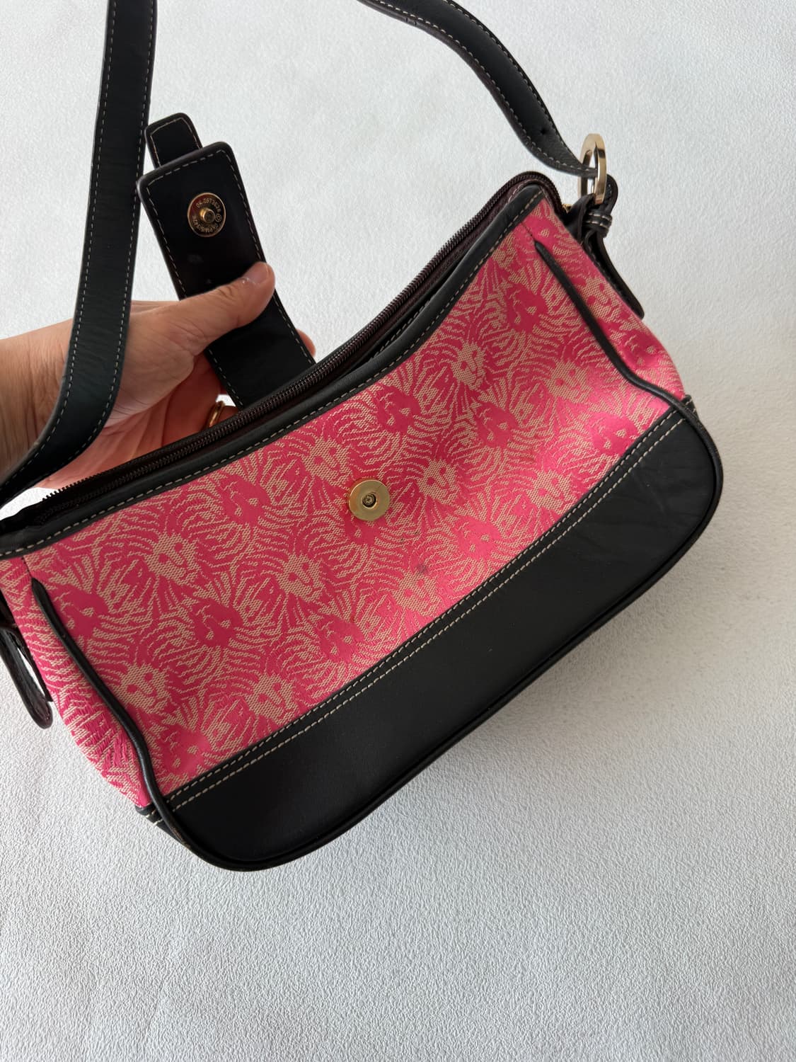 앤클라인(Anne Klein) 코튼&레더 숄더백 상품이미지6