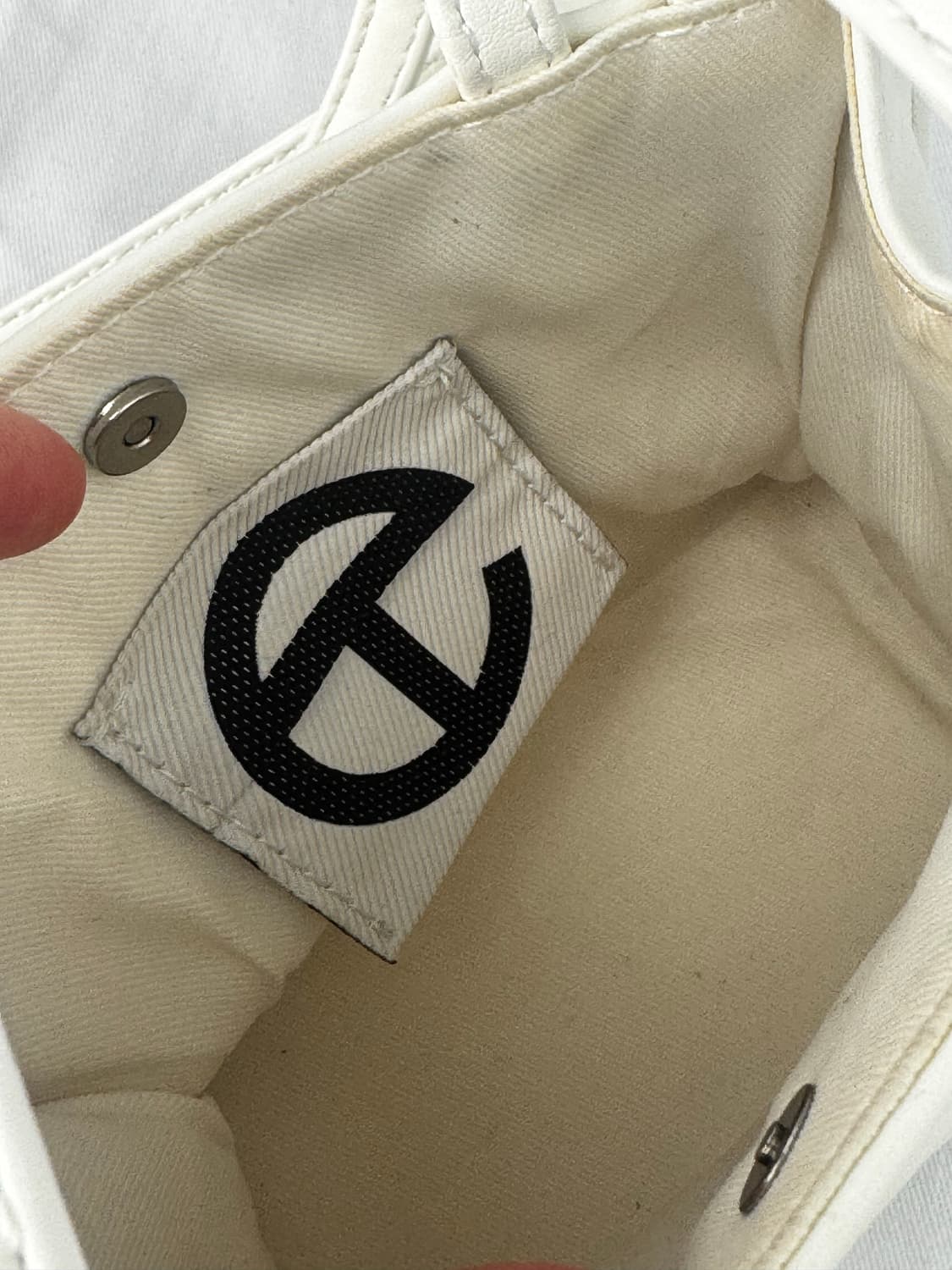 텔파 telfar 텔파 미니백 화이트 상품이미지4