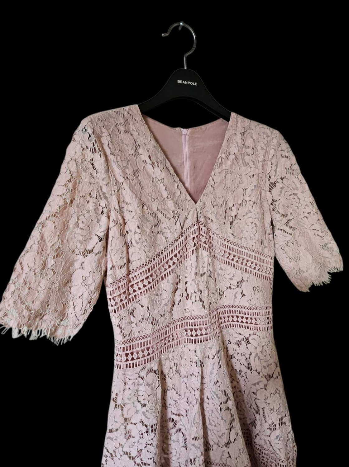 로맨틱 핑크 레이스 자수 브이넥 미디원피스 (반팔) 상품이미지6