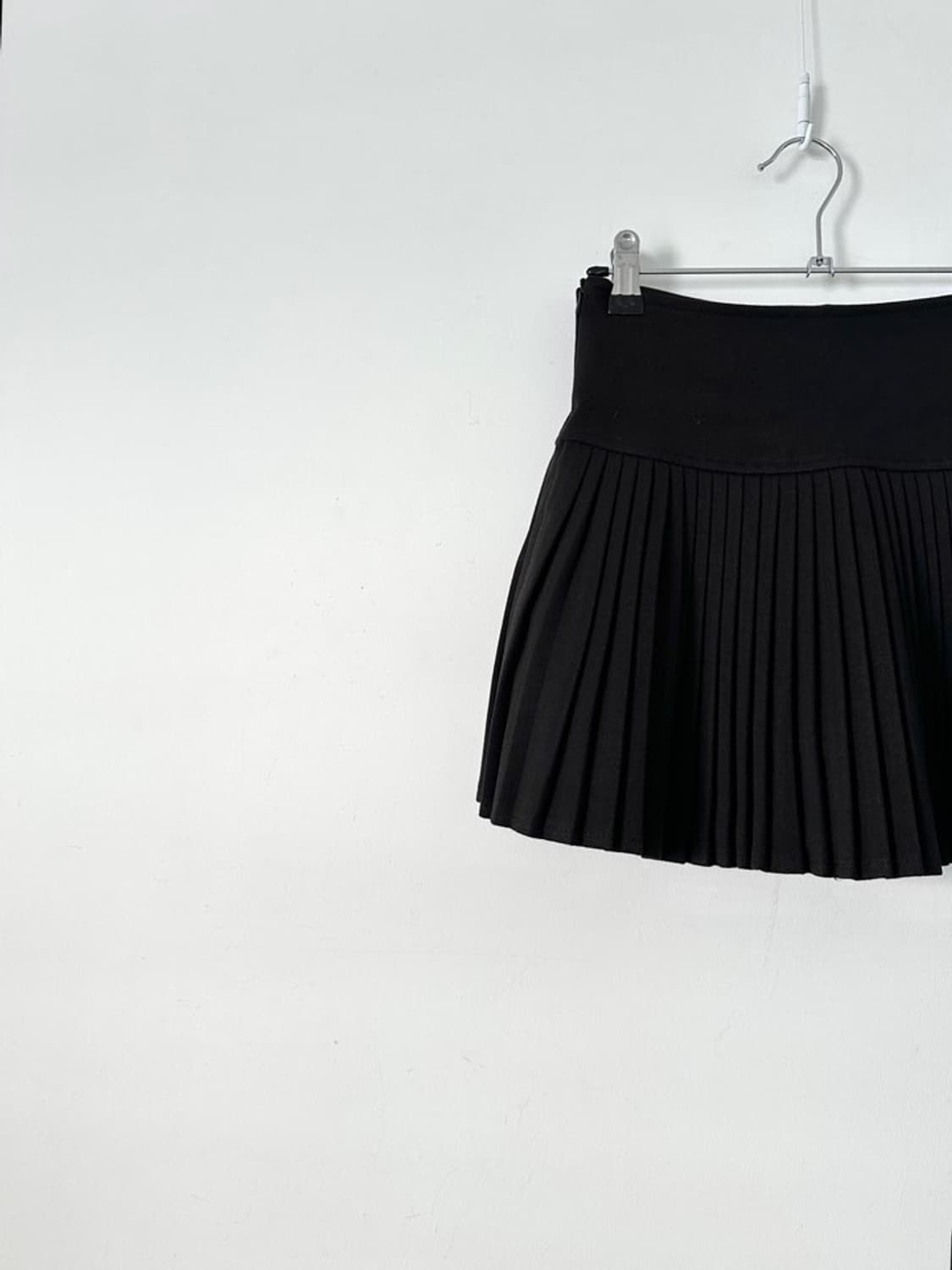 Pintuck warm mini skirt / black 상품이미지2