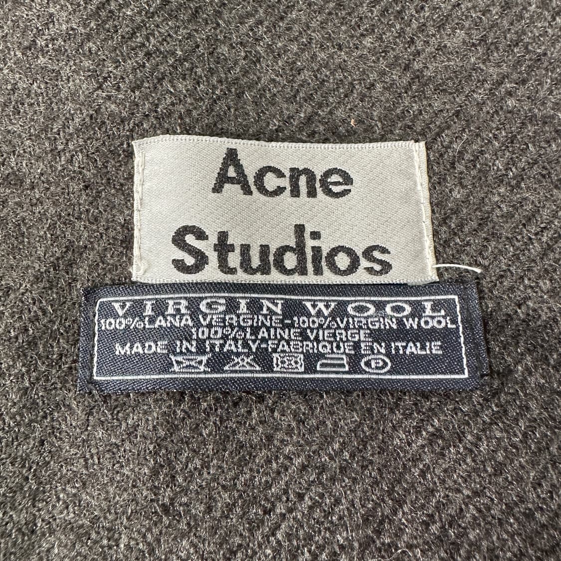 아크네스튜디오 버진울 목도리 상품이미지3