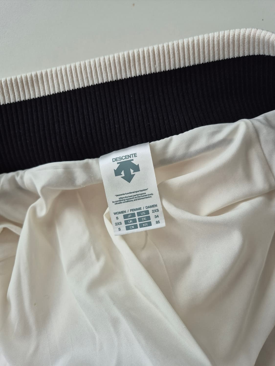 데상트 아이보리 뽀글이 플리스 자켓(S 상품이미지8