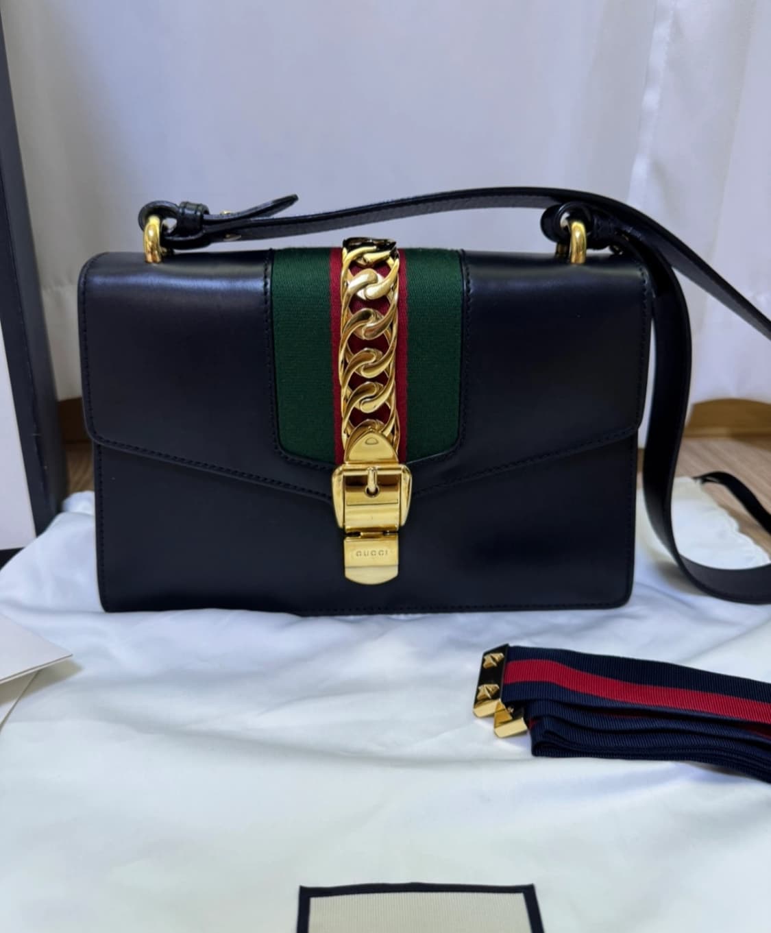 정품 구찌 실비 숄더백 (블랙) 상품이미지1