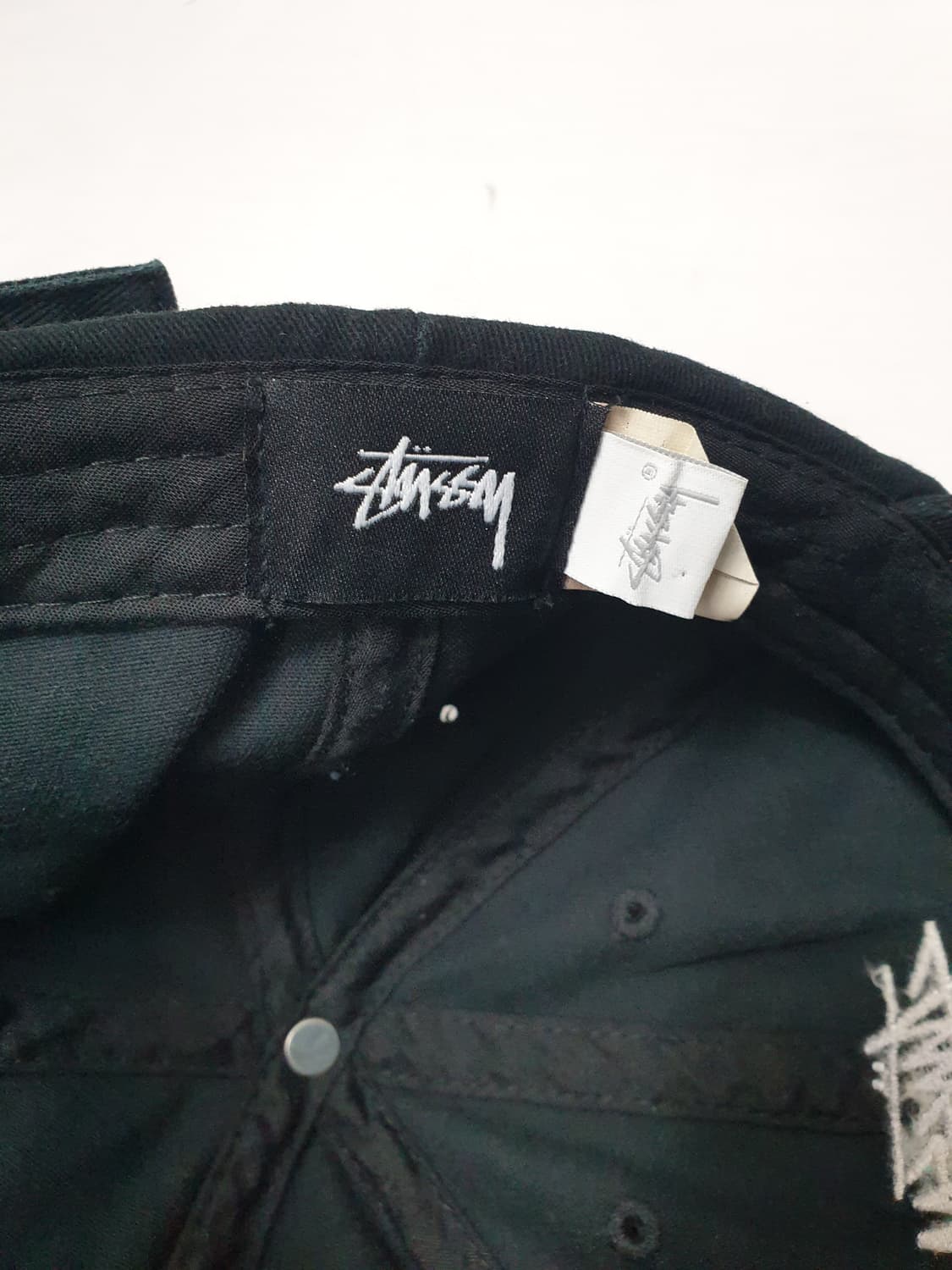 스투시 로고 볼캡 블랙 상품이미지5