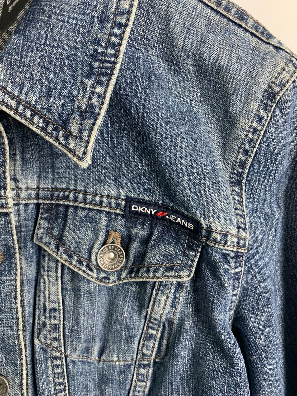 Dkny 포켓 워싱 데님 자켓 상품이미지5