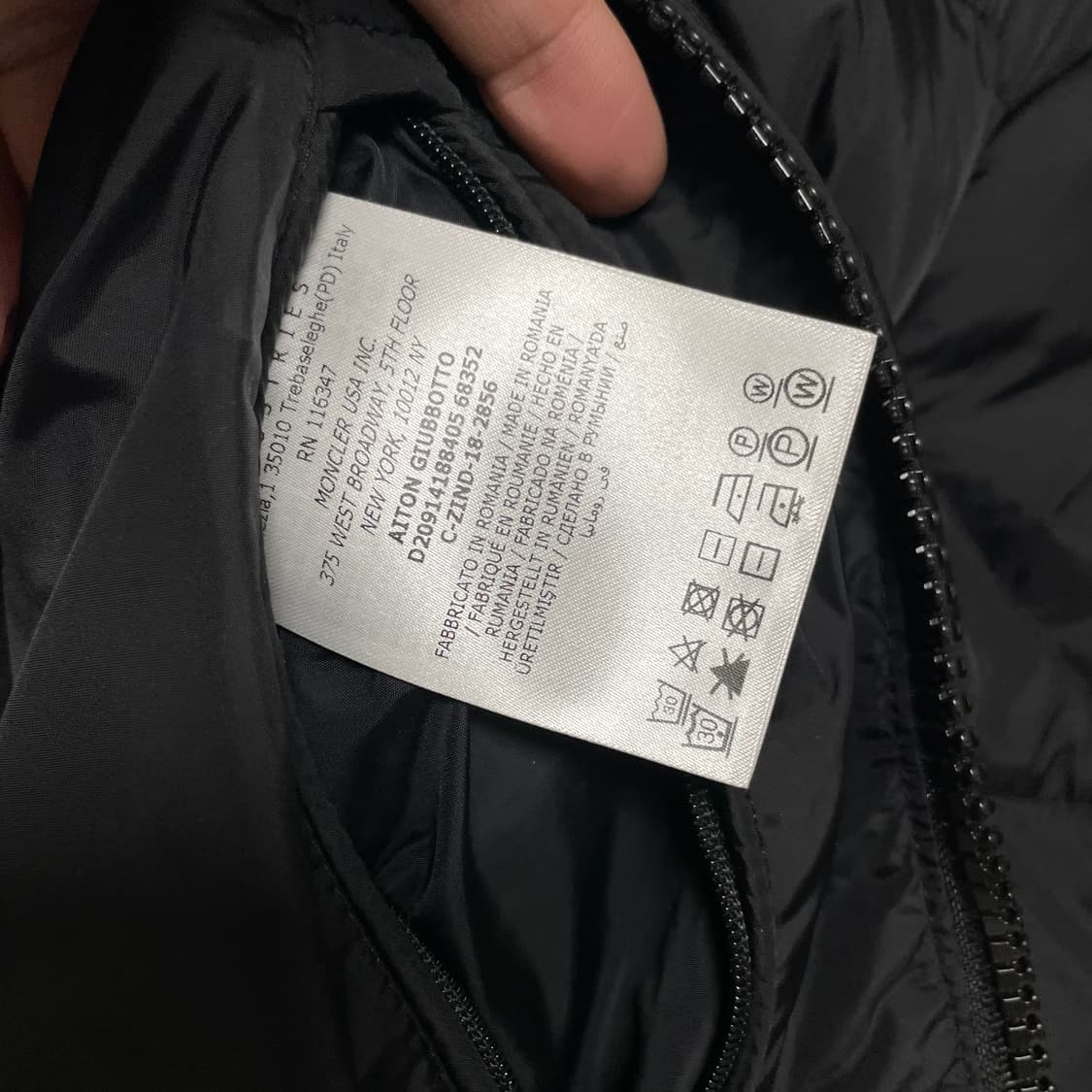 [새상품급] 몽클레어 후드 블랙 패딩 4 (105) 상품이미지7