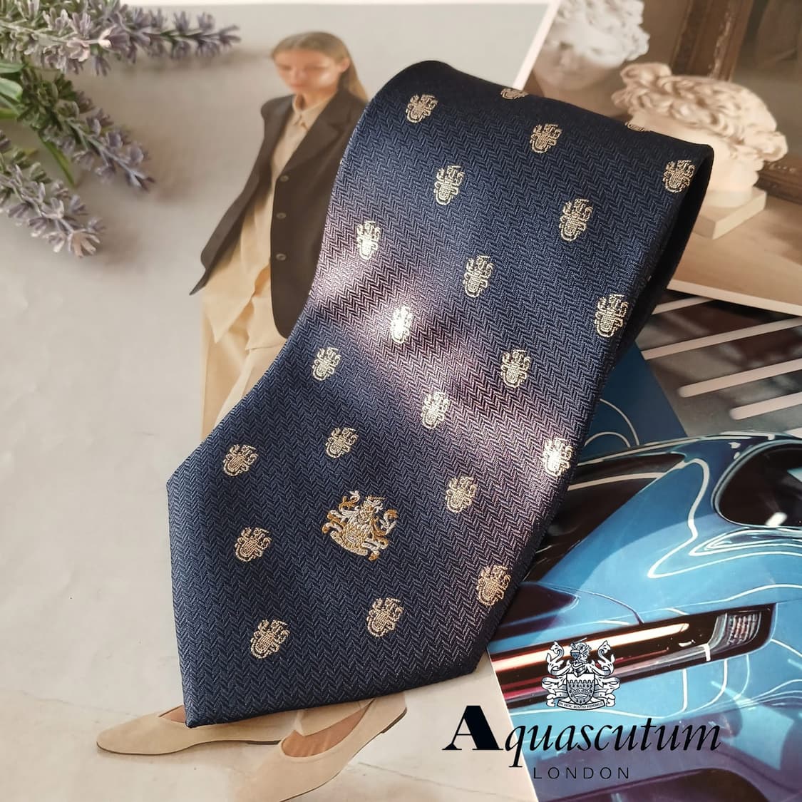 아쿠아스큐텀 실크 크레스트 자수 넥타이 9.6cm A+등급 A19415
 상품이미지1