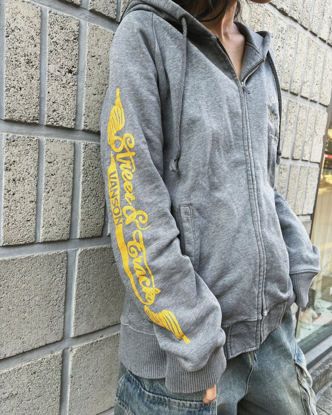 밴슨 그레이 자수&프린팅 후드집업 상품이미지3