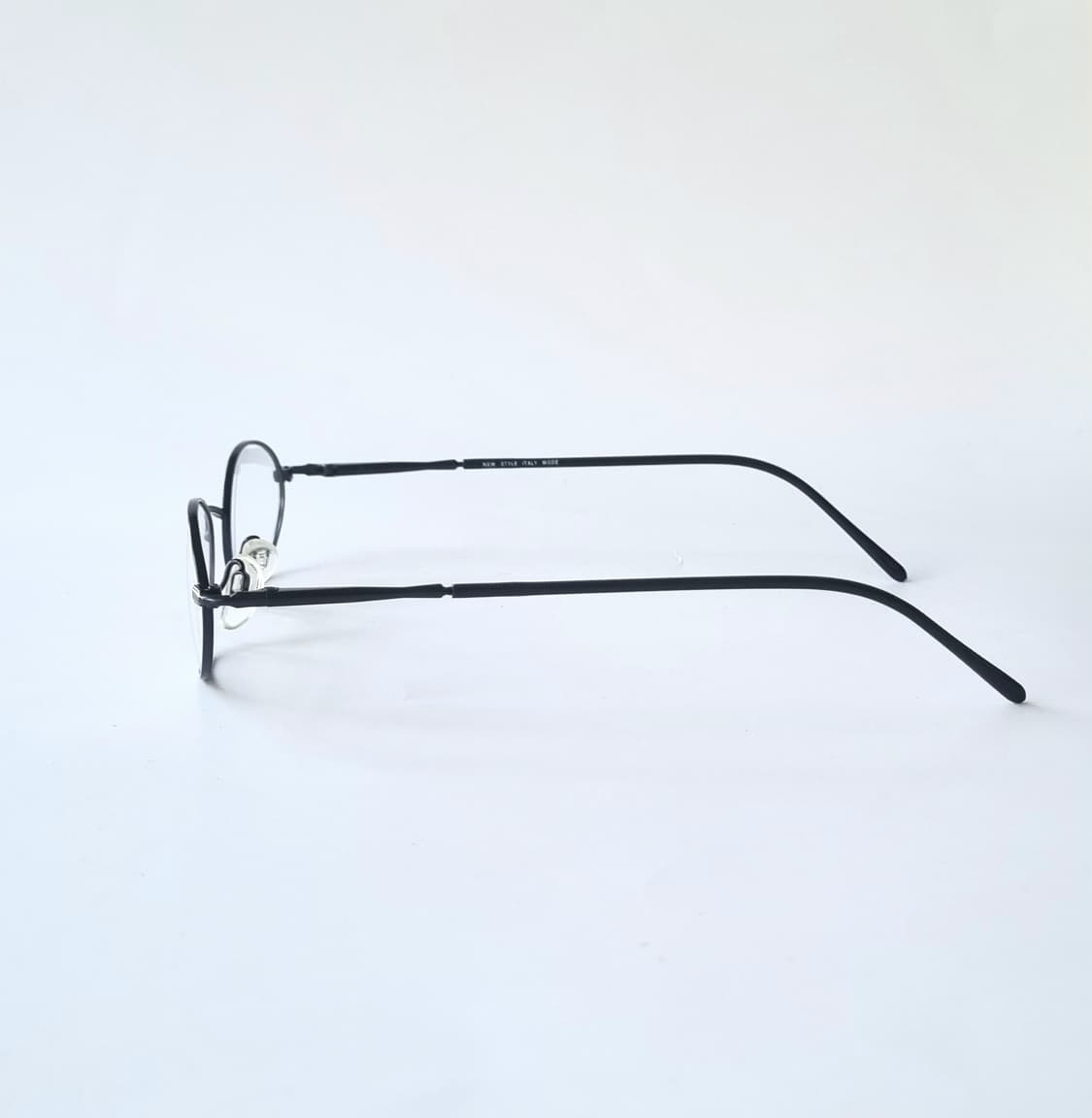 데드스탁 유니크 타원형 슬림 메탈 안경테 773 상품이미지5
