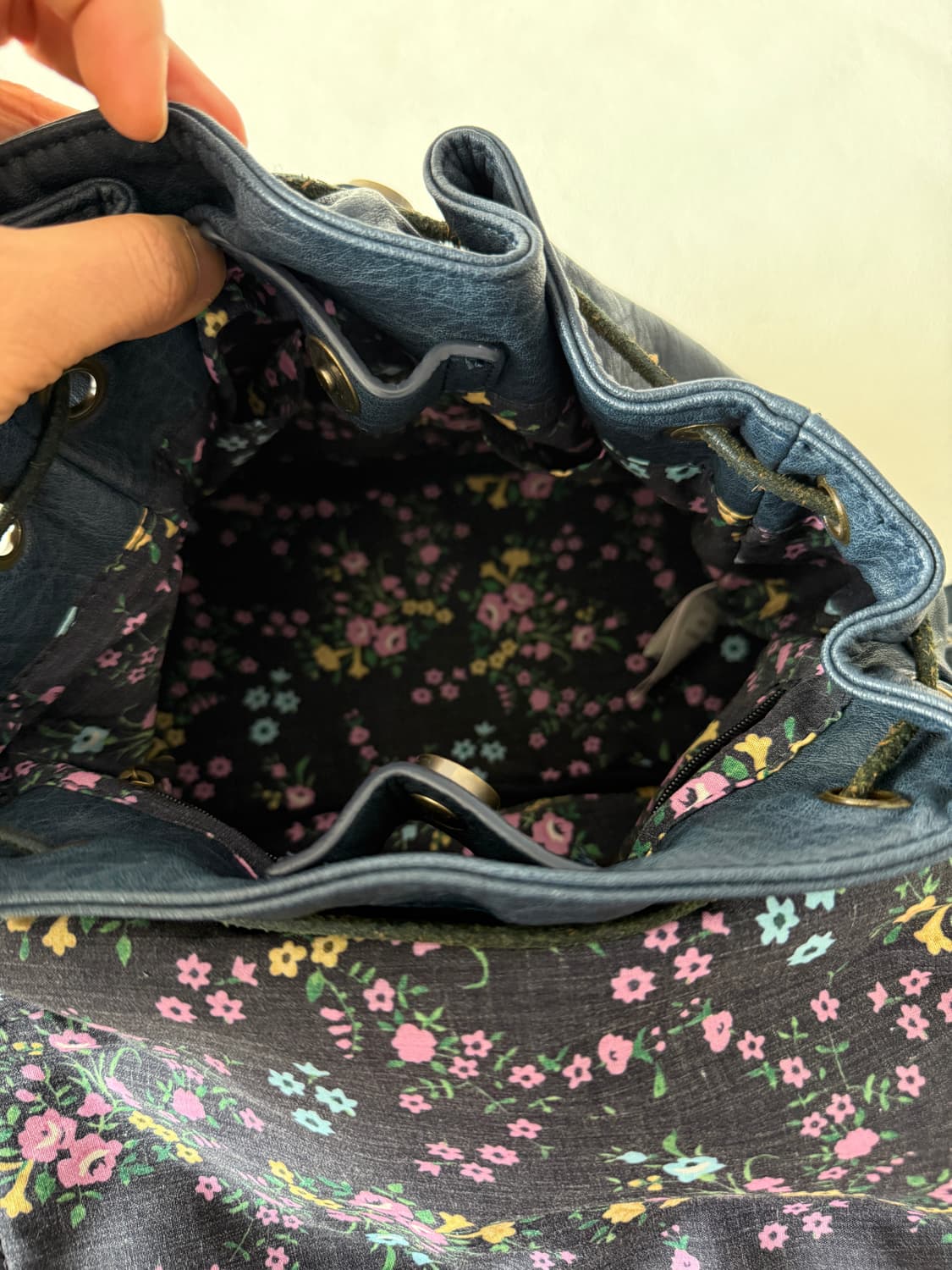 써스데이아일랜드(Thursday Island) 숄더 크로스백(백팩 가능) 상품이미지8