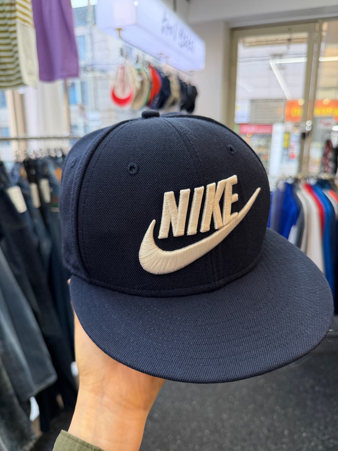 나이키 스우시 네이비 스냅백 상품이미지1
