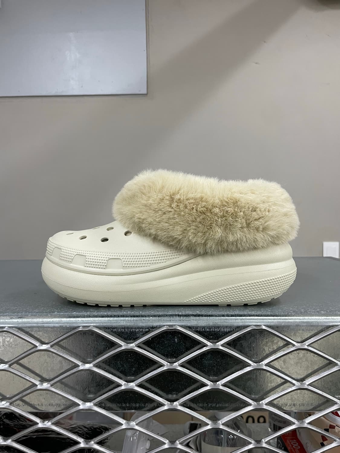 크록스 퍼에버 크러쉬 w7 상품이미지1