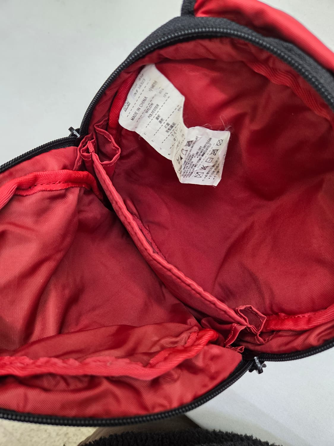 나이키 블랙/레드 2000s 가방 상품이미지4