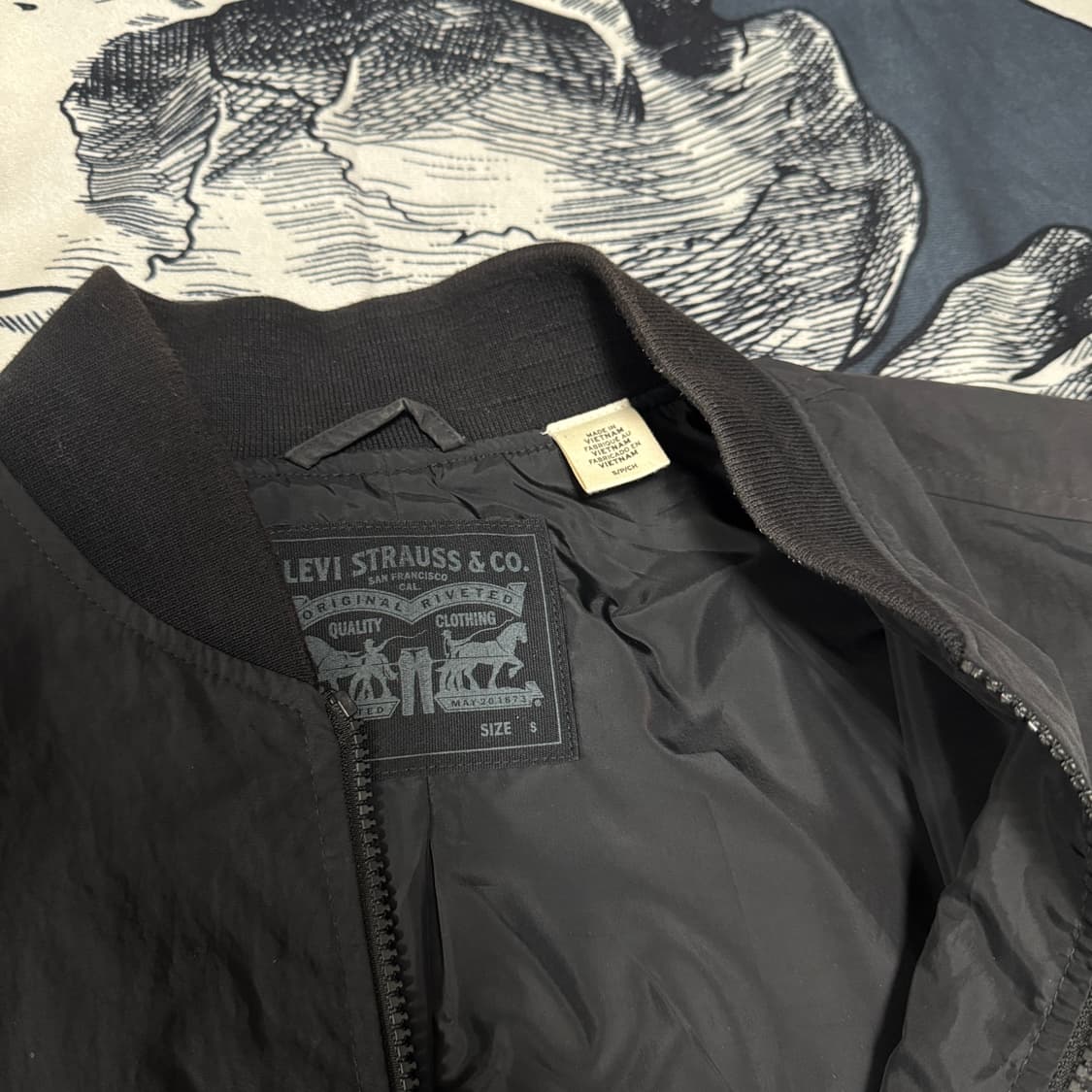 리바이스 블랙 집업자켓 S 사이즈 상품이미지3
