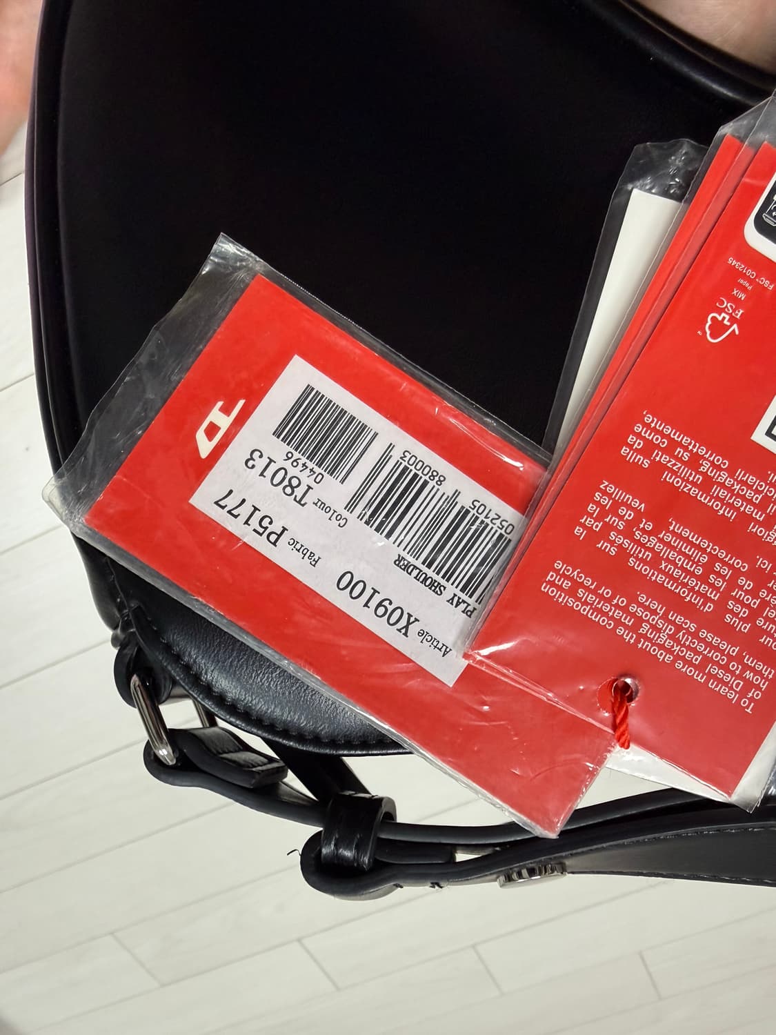 디젤 플레이 숄더백 블랙 (거의 새상품) 상품이미지4