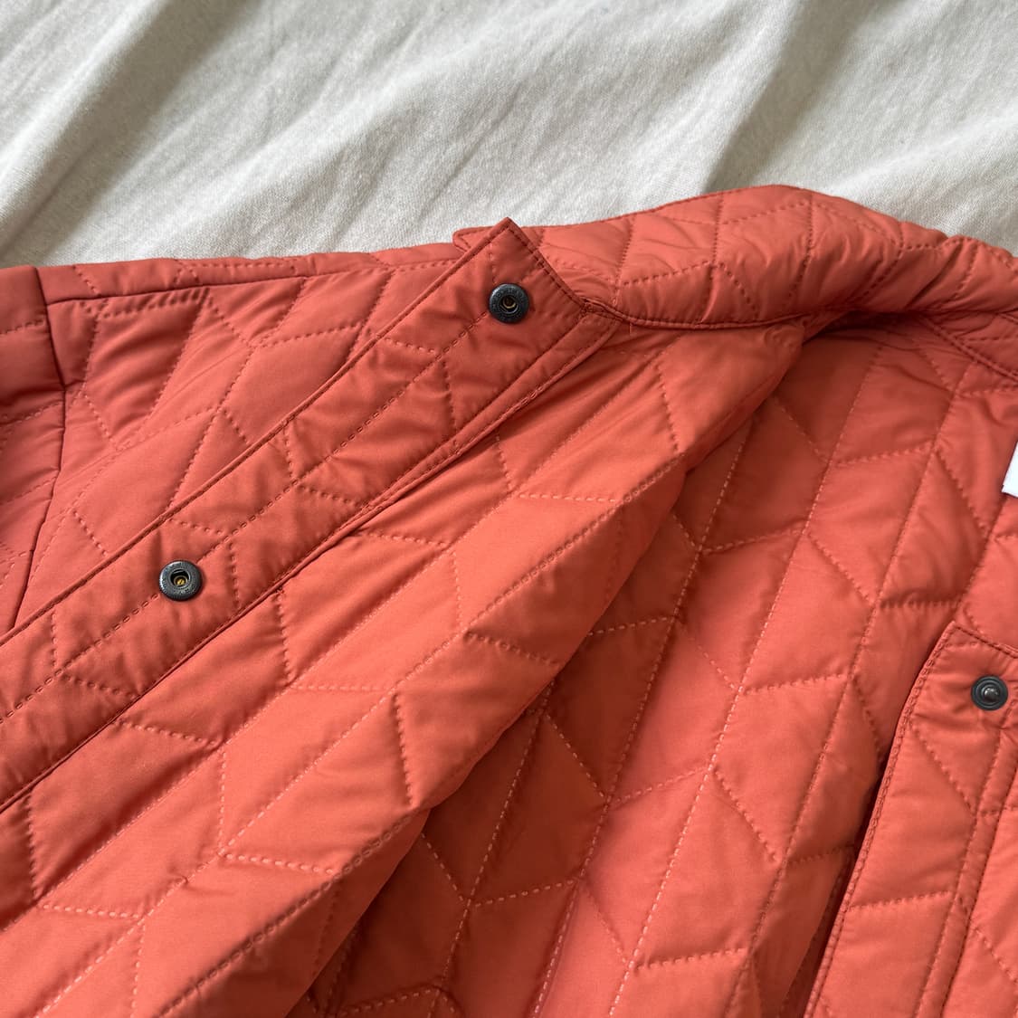 나이키 우먼 오렌지 크롭 퀼팅 점퍼 XL 상품이미지4