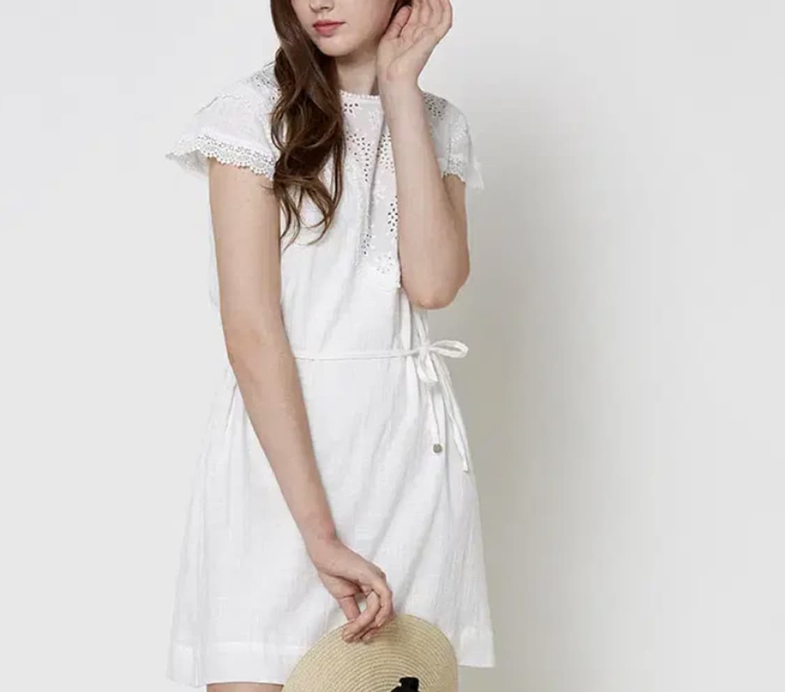 써스데이 화이트 레이스 미니 원피스 상품이미지3