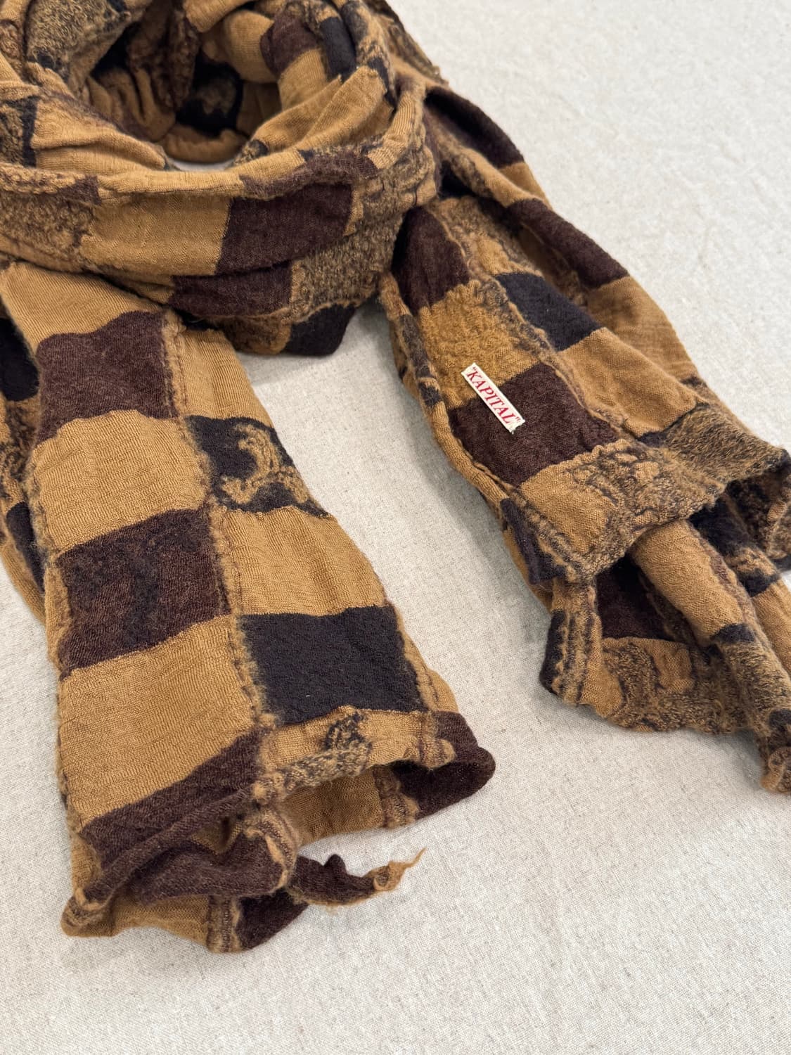 캐피탈 축융울 체커보드 브라운 머플러 상품이미지4