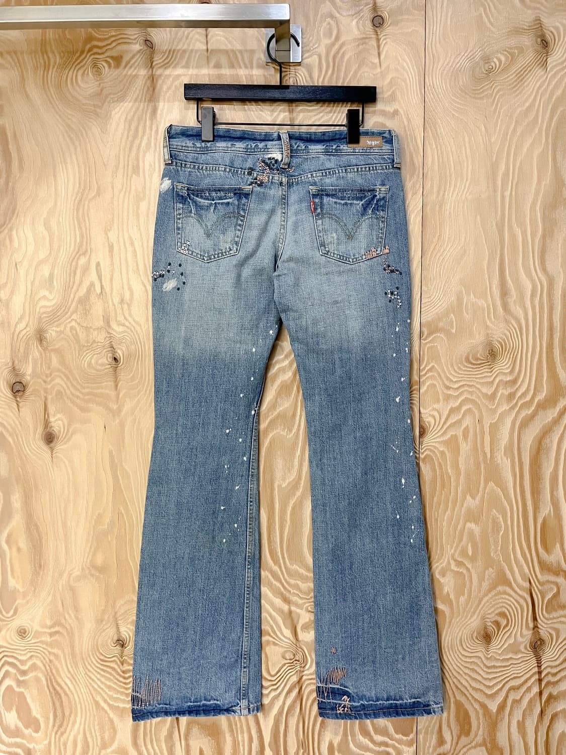 리바이스 우먼 비즈/스티치 플레어 팬츠 상품이미지4