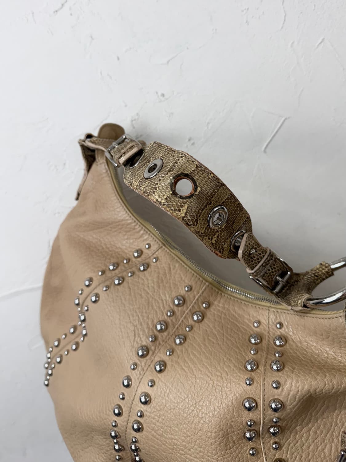 돌체앤가바나 스터디드 레더 숄더백 상품이미지8