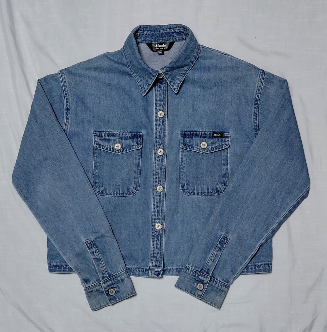 ​[AU 8/US 4] Afends 어펜즈 여성용 세미 크롭 데님 셔츠  상품이미지1