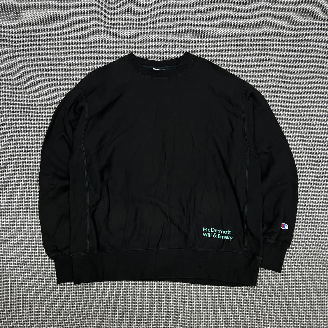 챔피온 리버스위브 블랙 맨투맨 상품이미지1