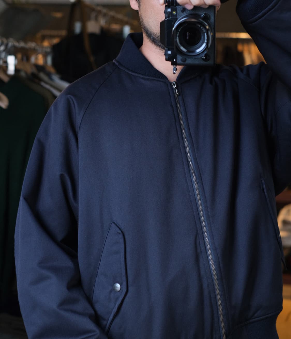 24AW 아프레쎄 실크 패딩 자켓 다크네이비 색상 2사이즈 판매합니다 상품이미지4