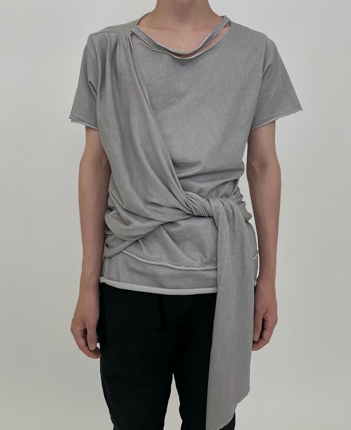 2[β] :: Scarfed T-shirt [ASH]  상품이미지1