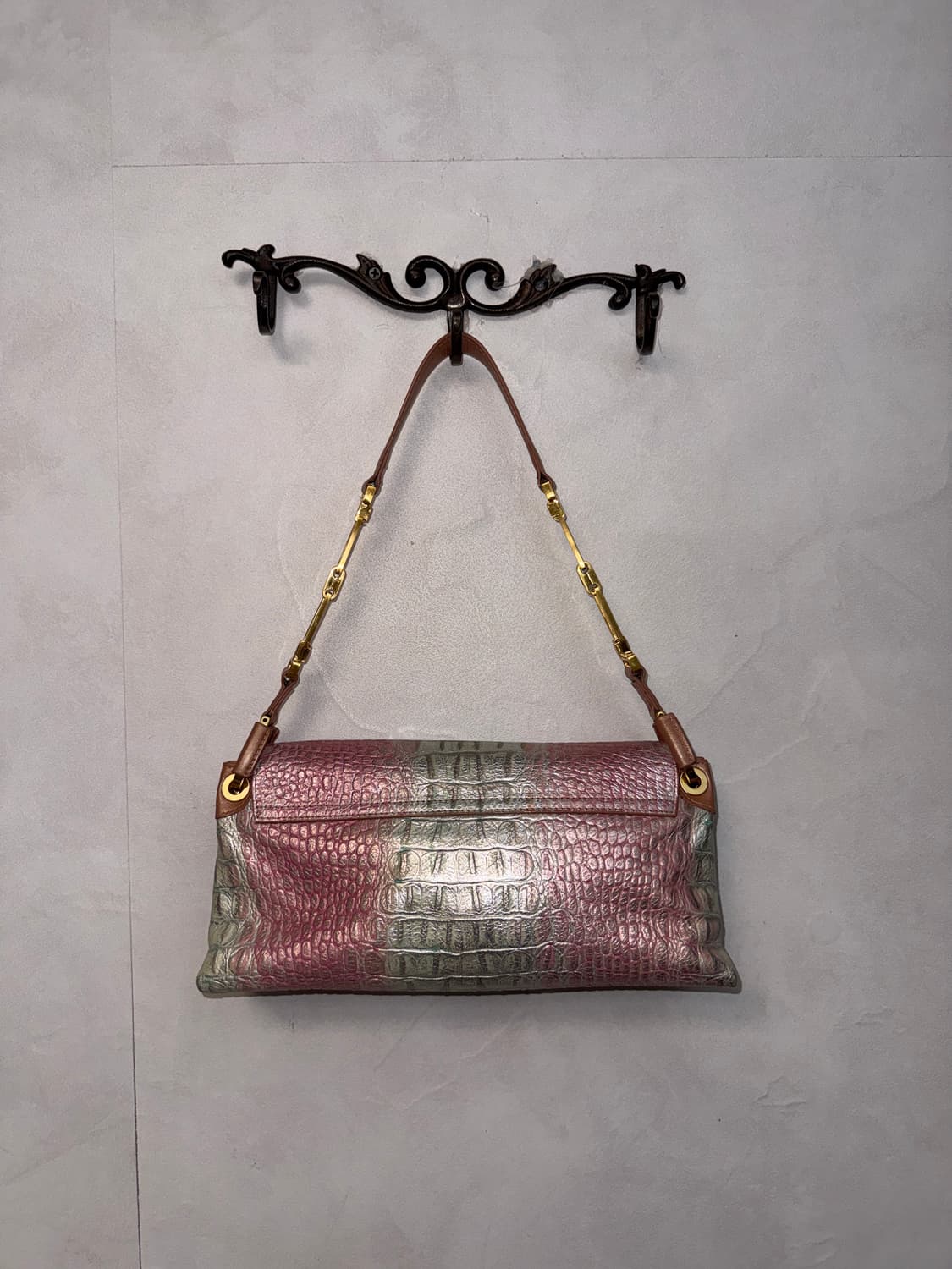Pink silver python chain shoulder bag 상품이미지4