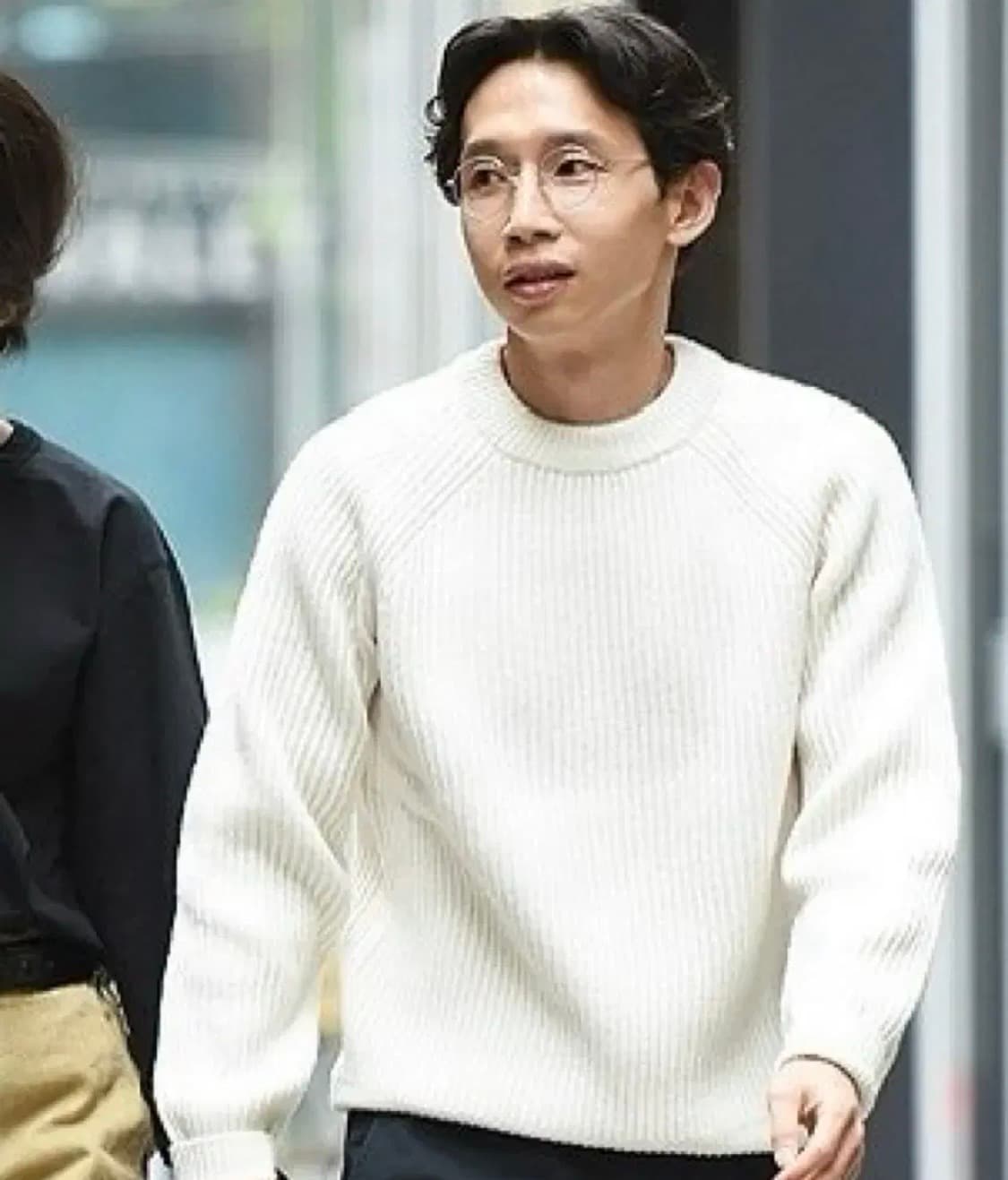 유니클로U 르메르 램스울 봉태규니트  상품이미지1