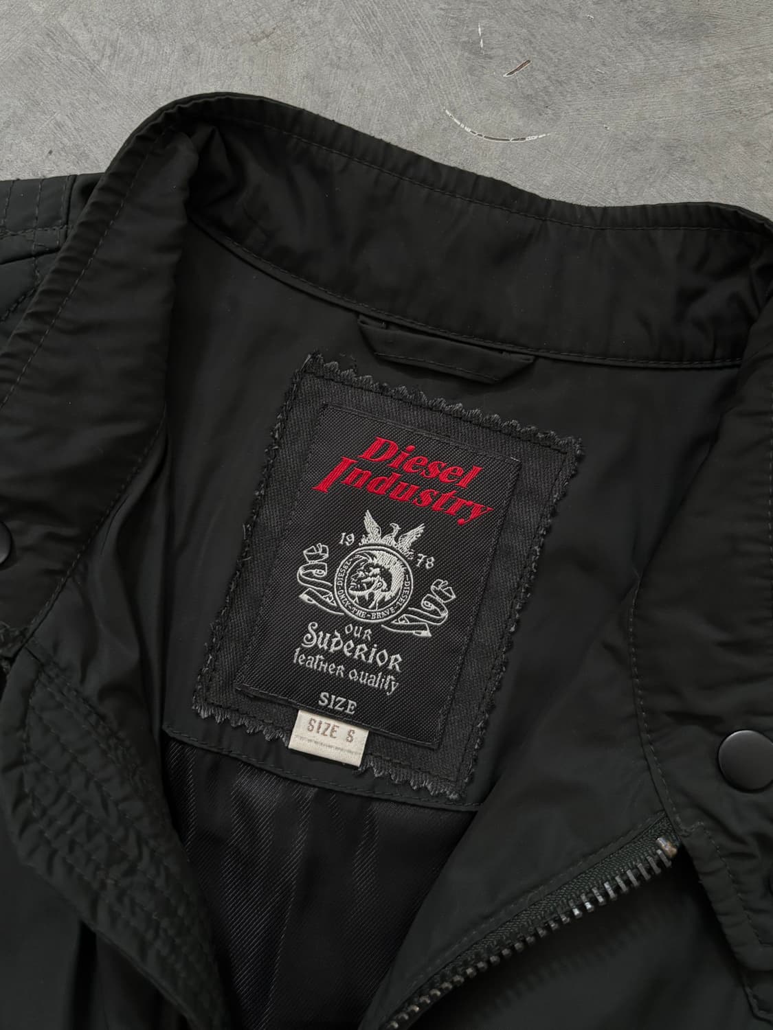 Diesel 디젤 딥카키 인더스트리 폴리쉘 바이커 자켓 상품이미지4