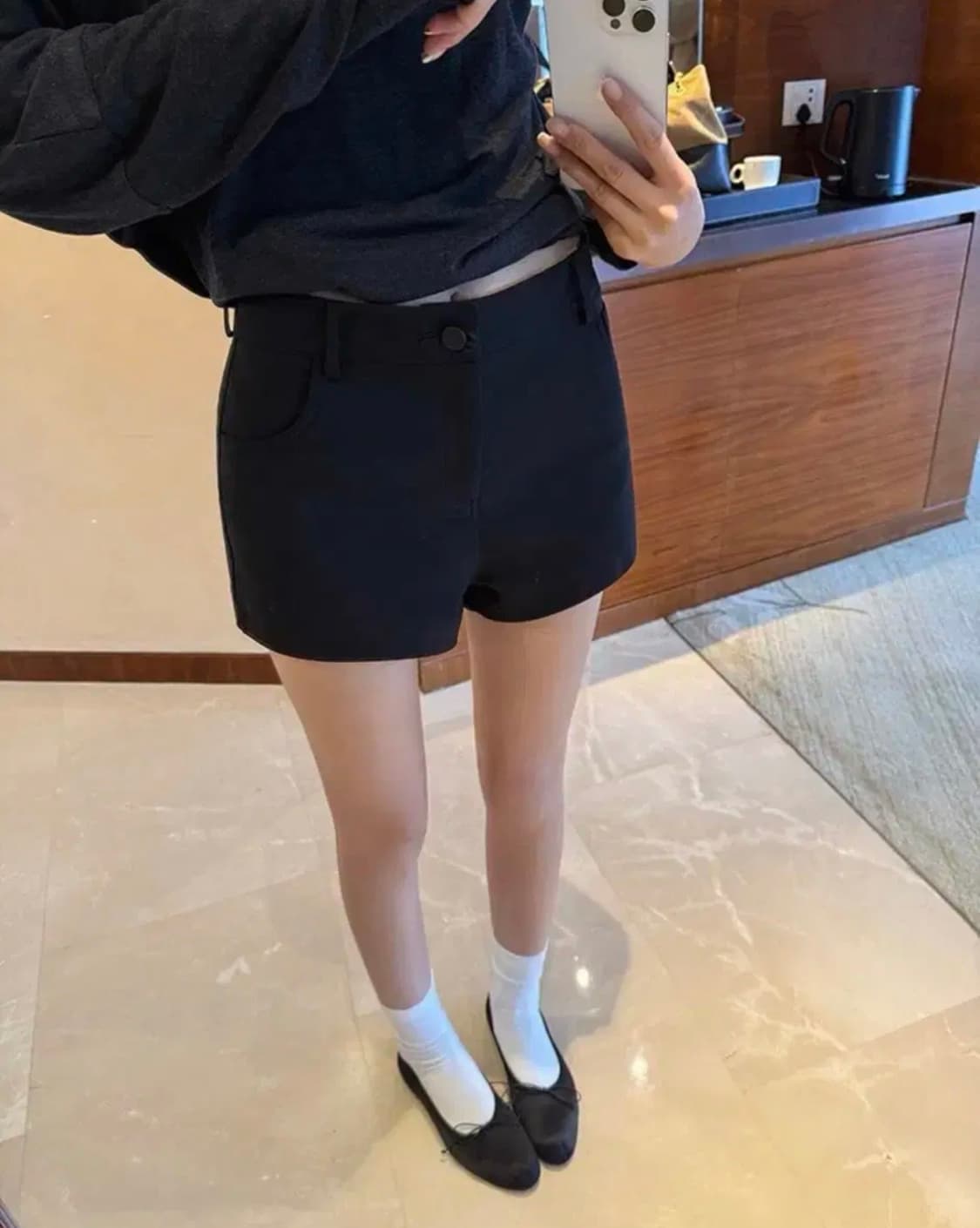 Xzichic 미드라이즈 클래식 스판 블랙 반바지 상품이미지1