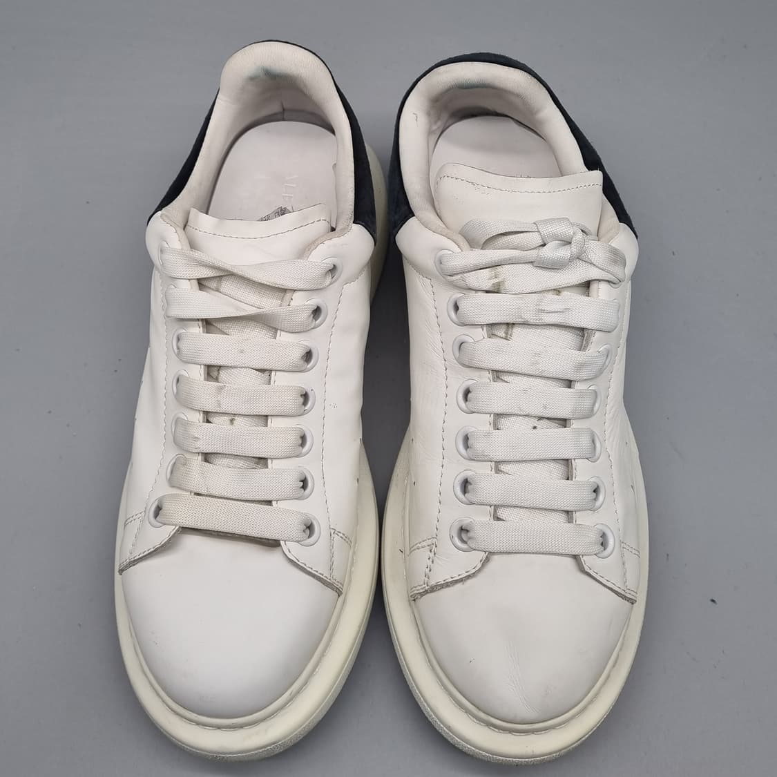 Amq 여성스니커즈38 240 상품이미지2