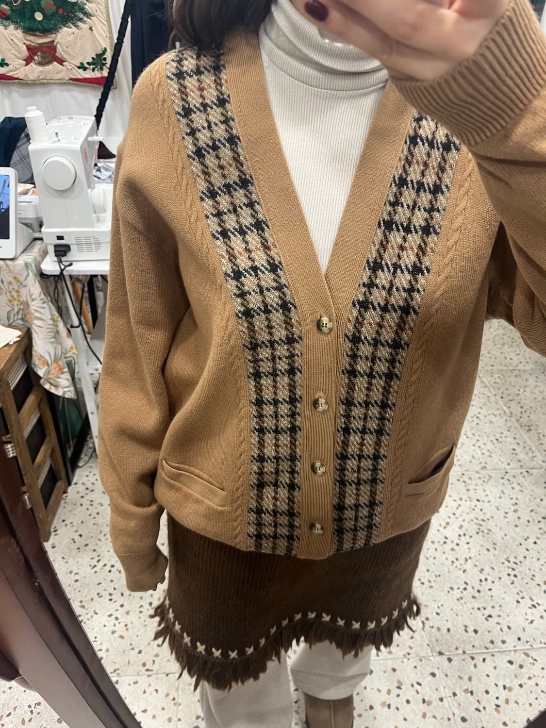 닥스 꽈배기 체크 가디건 상품이미지6