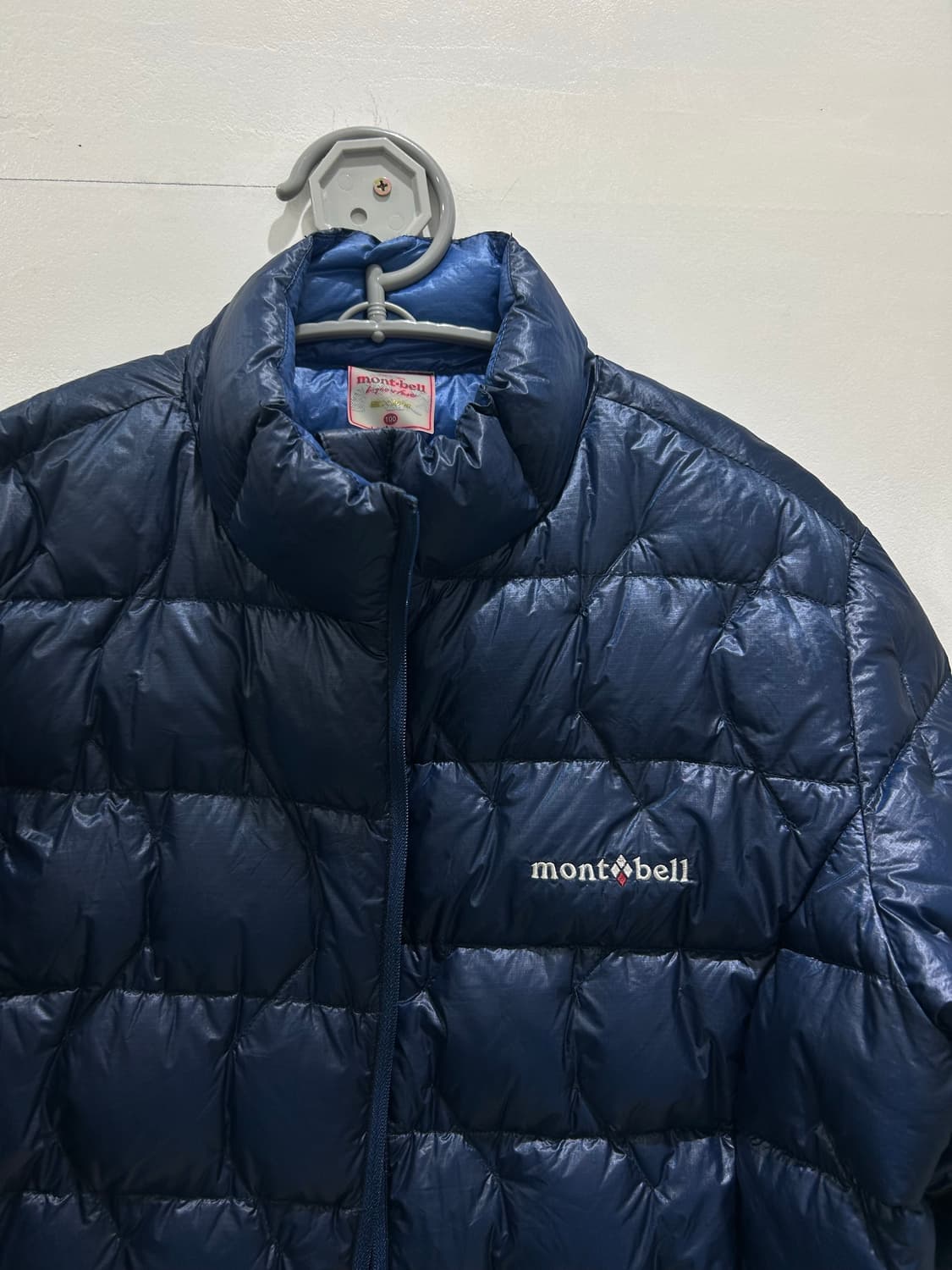 몽벨경량패딩 100size 상품이미지3