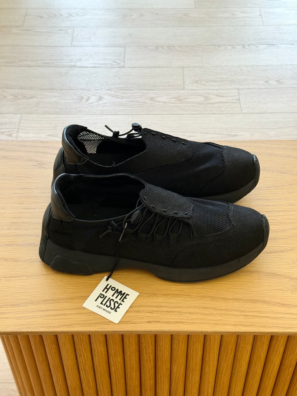 이세이미야케 옴므플리세 breeze shoes 상품이미지4