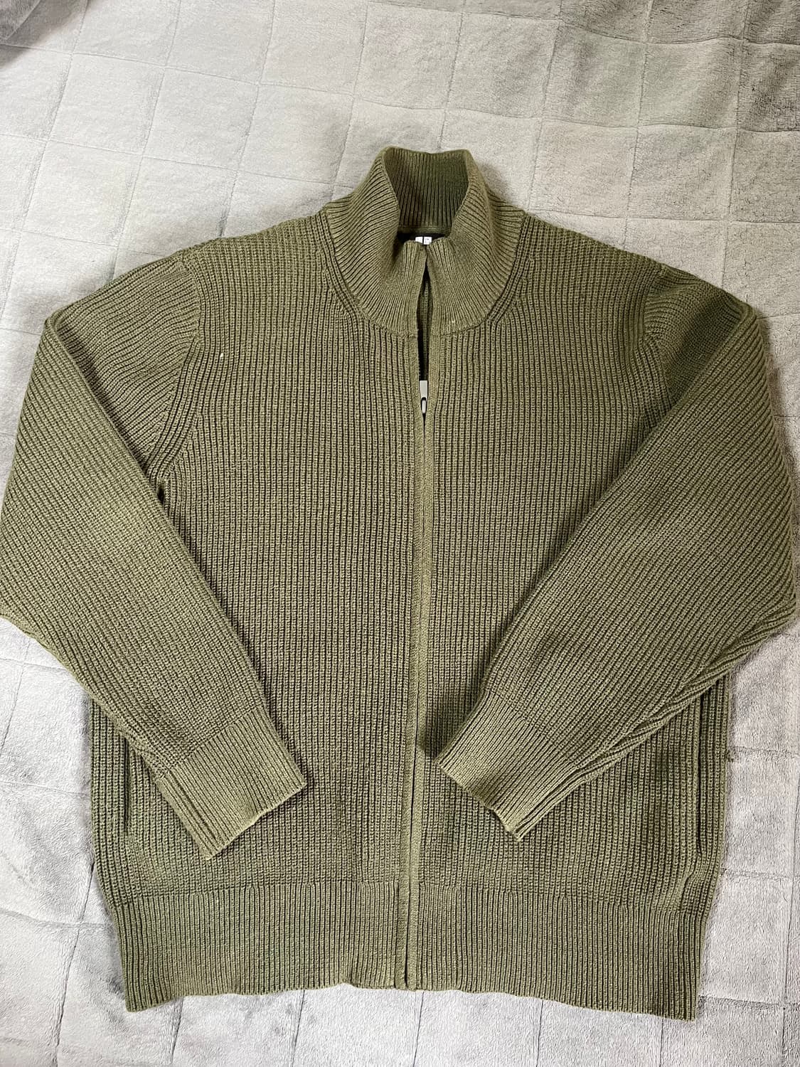 유니클로 니트 집업 상품이미지1