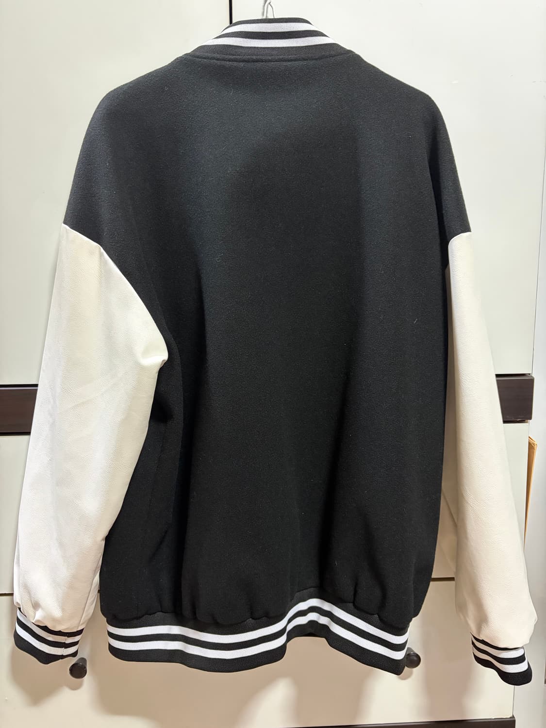 바시티자켓 100 L ~ xl 판매합니다 상품이미지2