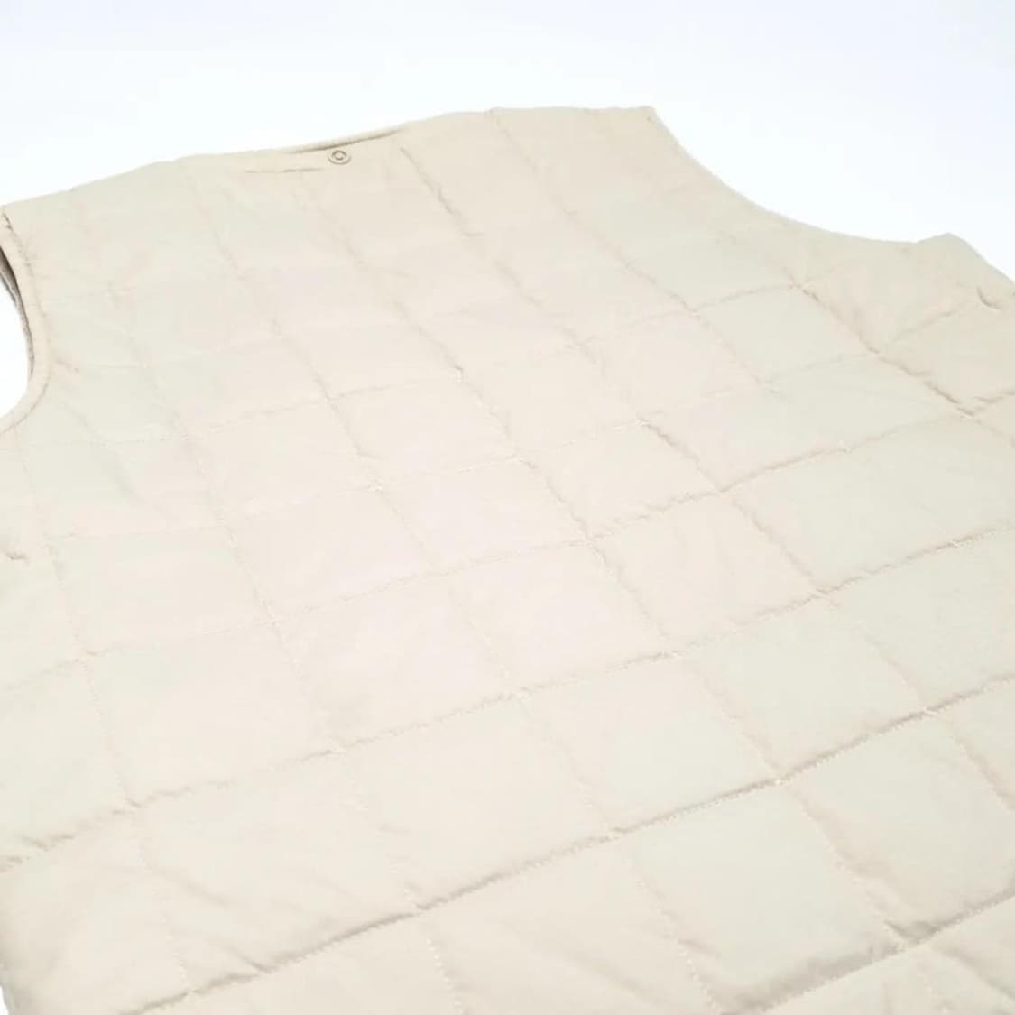 나이키 02's 올드스쿨 브이넥 누빔 경량 패딩 조끼 상품이미지5