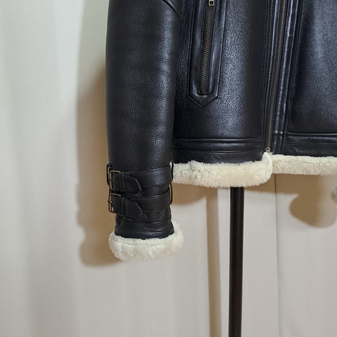 (택포) 램스킨 이중카라 블랙 무스탕 105 B84 상품이미지4