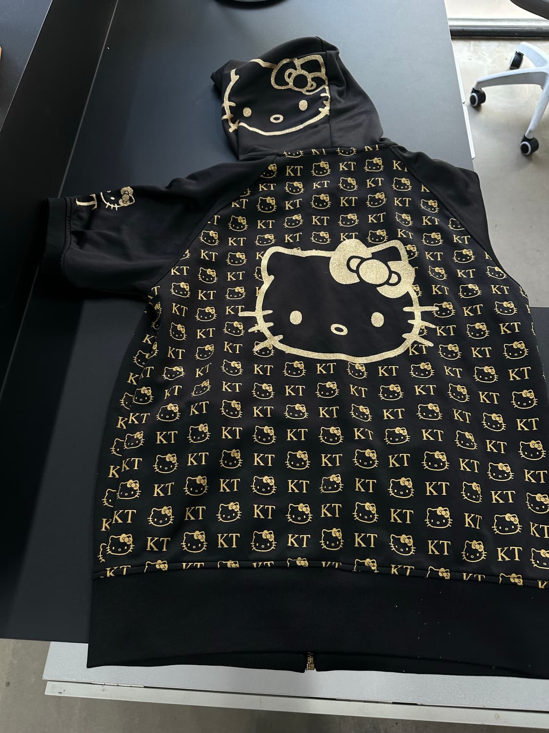 헬로키티 빅백로고 갸루 반팔후드집업 상품이미지5