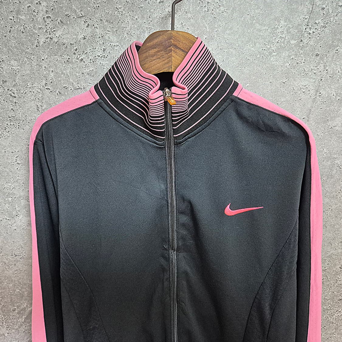 NIKE 나이키 블랙핑크 스우시 여성 저지 상품이미지3