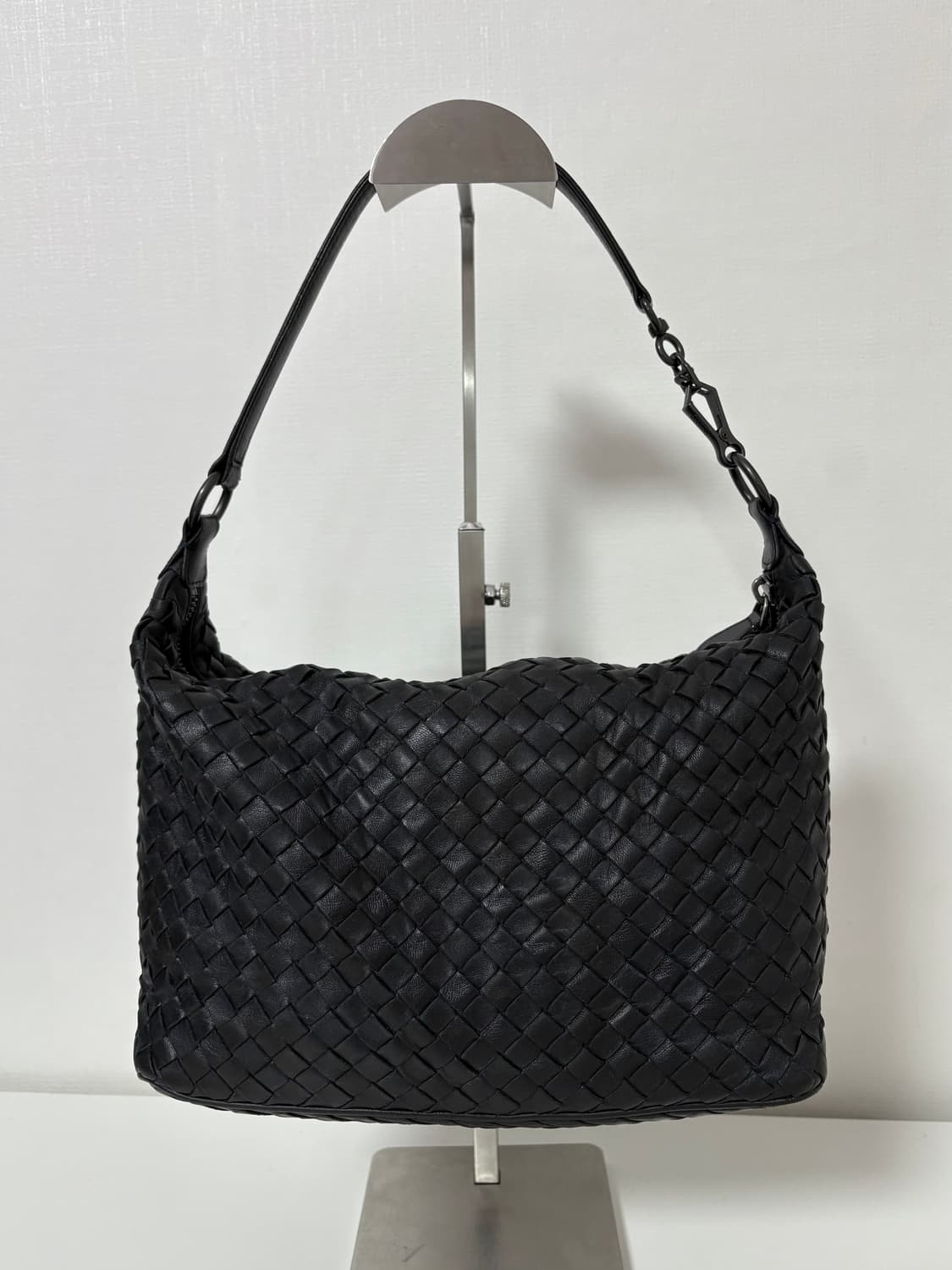 보테가베네타 인트레치아토 나파 숄더백 상품이미지1