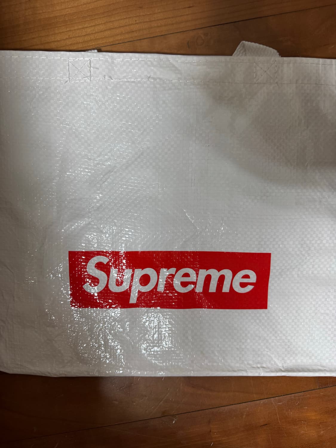 슈프림 x 마가렛 킨 티어드롭 티셔츠 화이트 - 24SS 상품이미지3