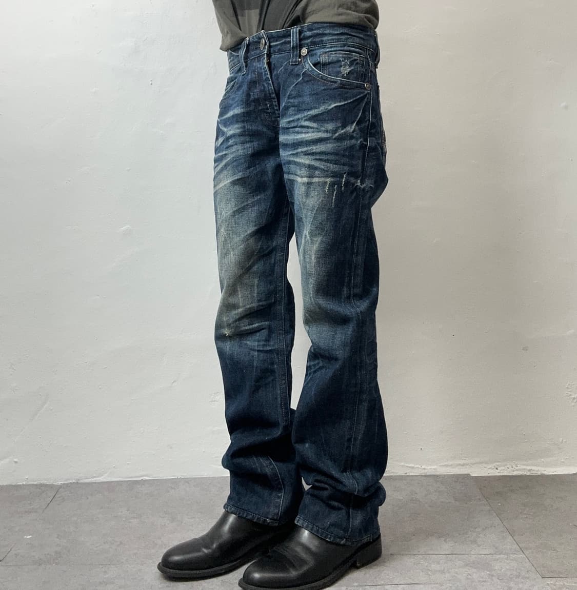 Buckaroo Distressed Whiskered Dark Wash  상품이미지2