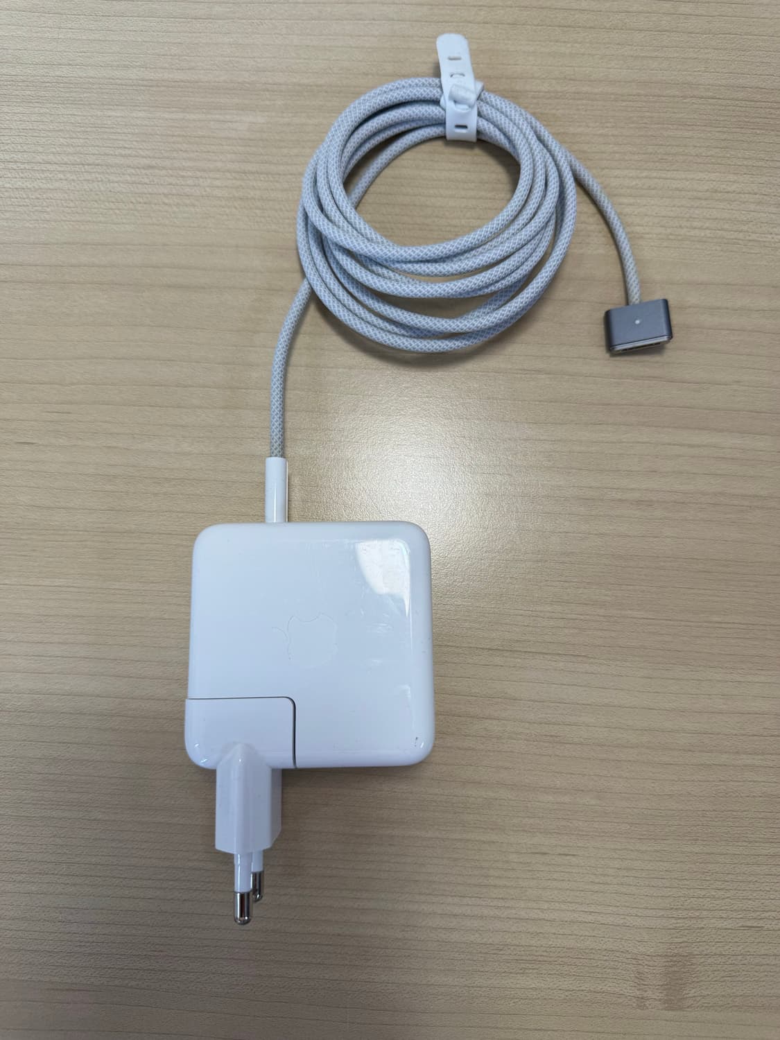 (새상품)맥북 프로 14인치 M3 2023 8코어 램8기가 512gb 상품이미지8