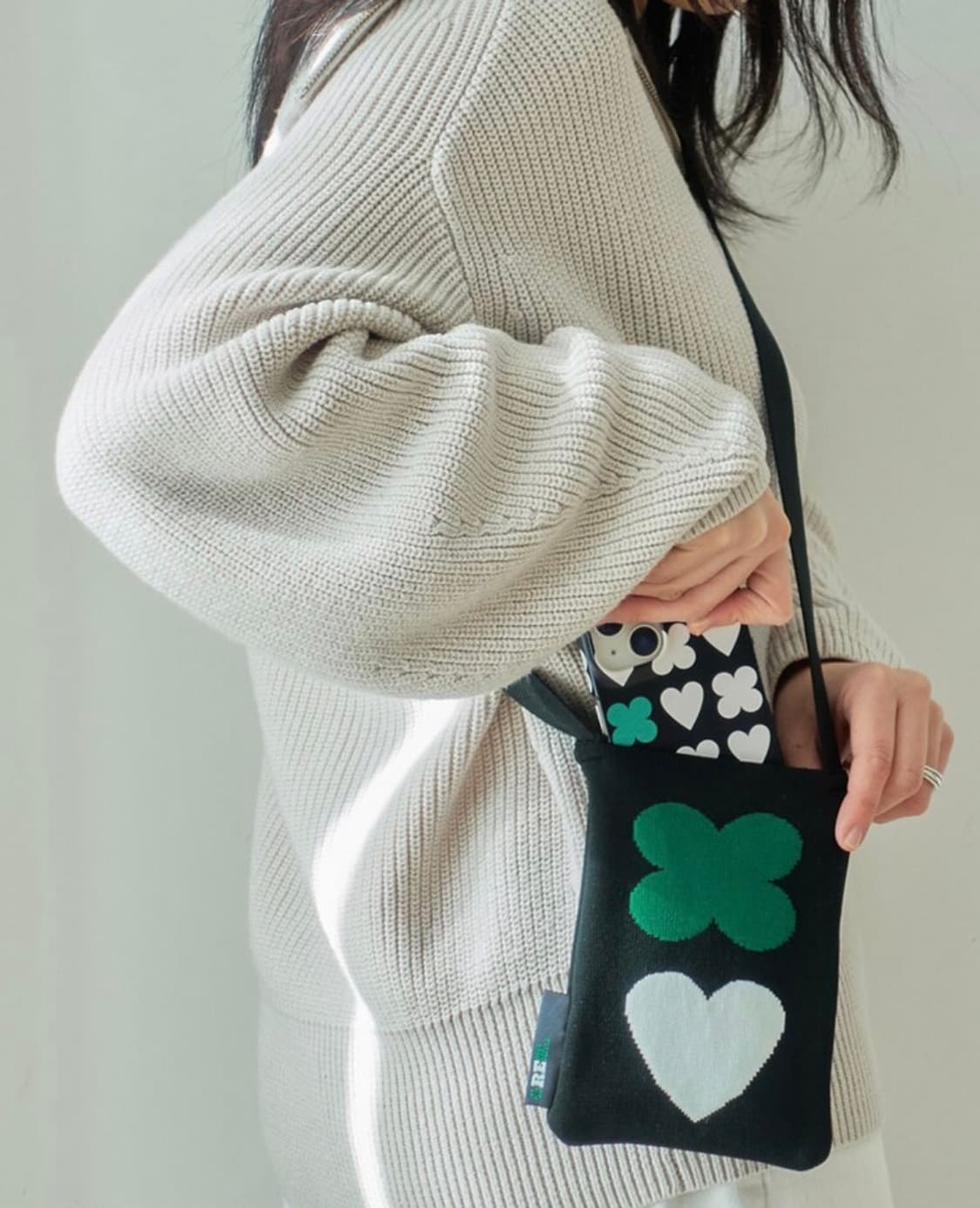 드롭드롭드롭 dropdropdrop 니트 크로스백 미니백 상품이미지3