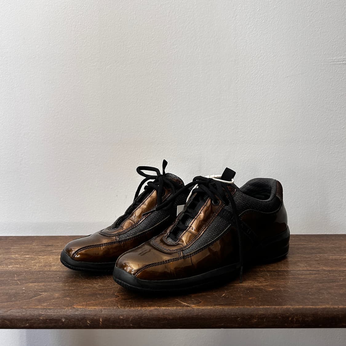 Logo Tape Enamel Mixed Sneakers 상품이미지1