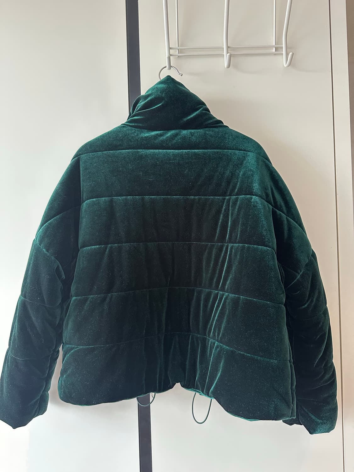 자라 벨벳 패딩 M사이즈 상품이미지3